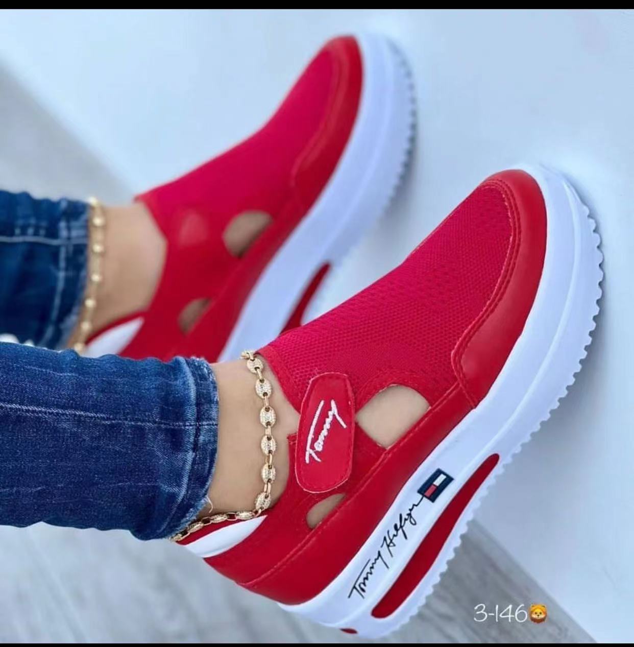 2022 Europe and America new independent station large size foreign trade casual single shoe women fly woven wedge heel Velcro net surface women's shoes