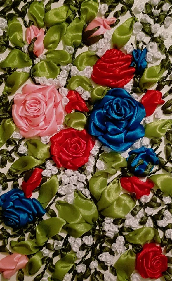 Broderie cu panglici (3D)