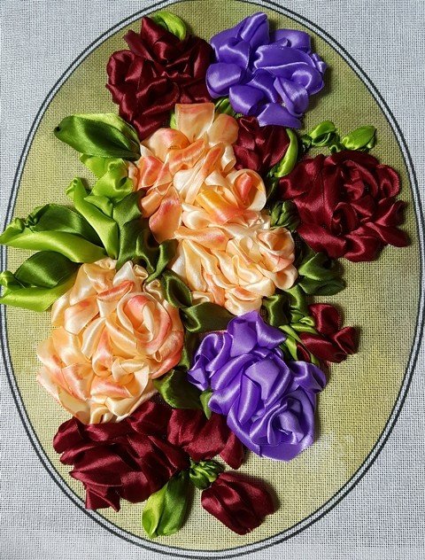 Broderie cu panglica ( 3D )